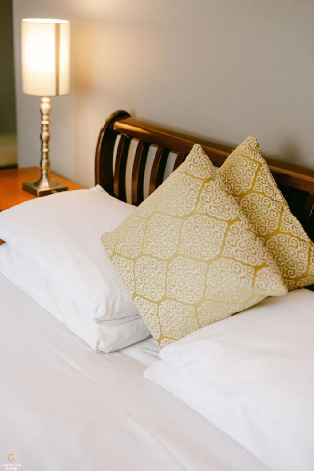 Crouchers Hotel Чичестер Экстерьер фото