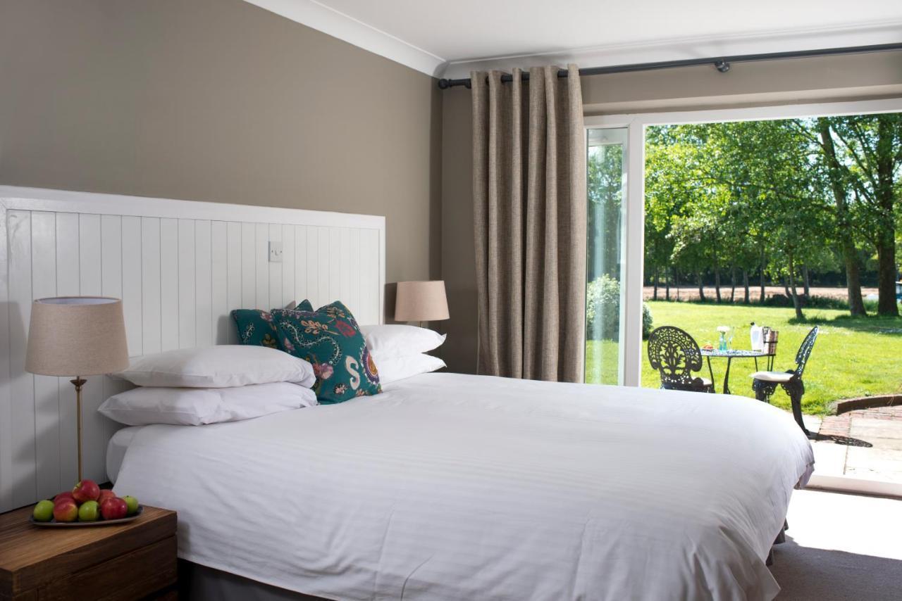 Crouchers Hotel Чичестер Экстерьер фото